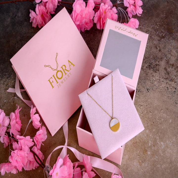 Be the most beautiful woman in the room with our gold plated chain elegant gift - JOUDFI